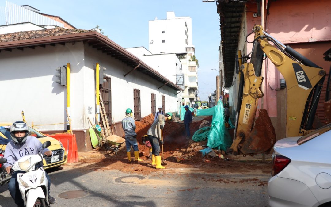 EMPAS S.A. avanza en la reposición de redes de alcantarillado en el centro de Bucaramanga